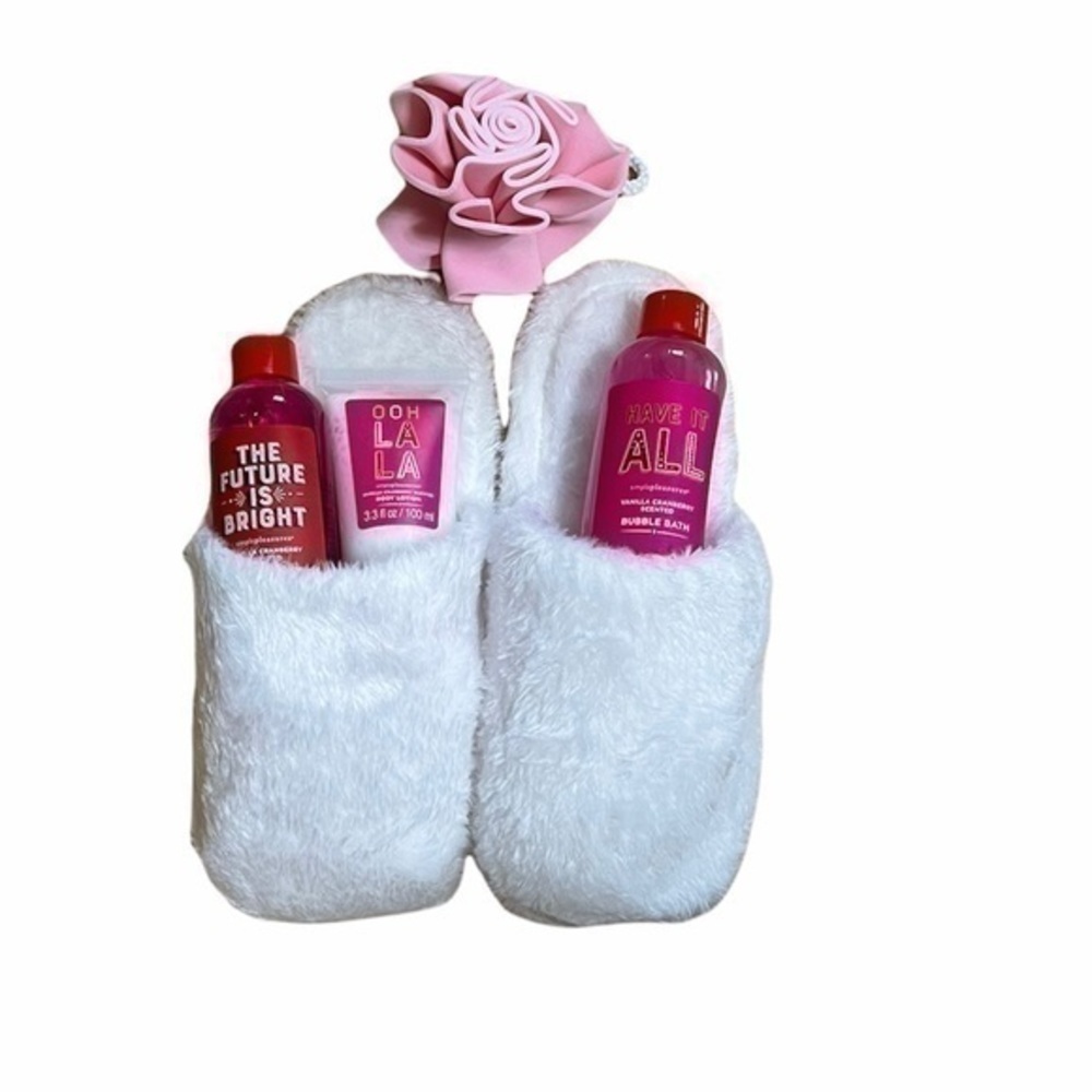 Slipper & Wrap Set - Picture 2 of 6